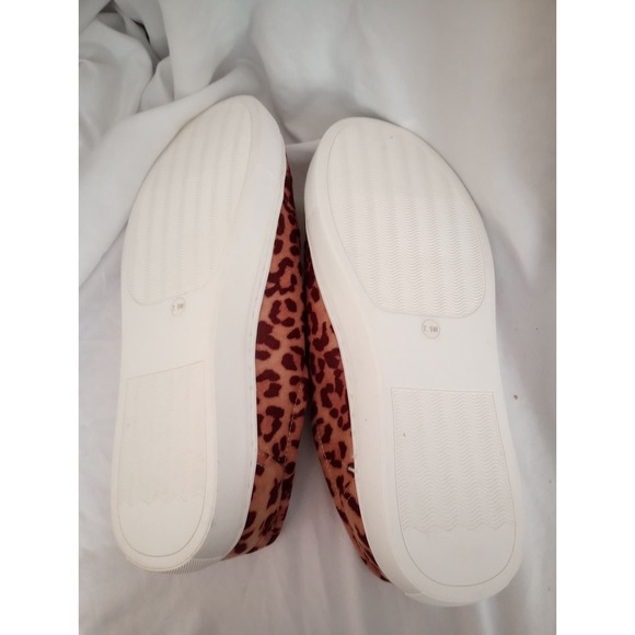Lane Bryant Leopard Cheetah Sneakers 7.5W NWT - Picture 9 of 12